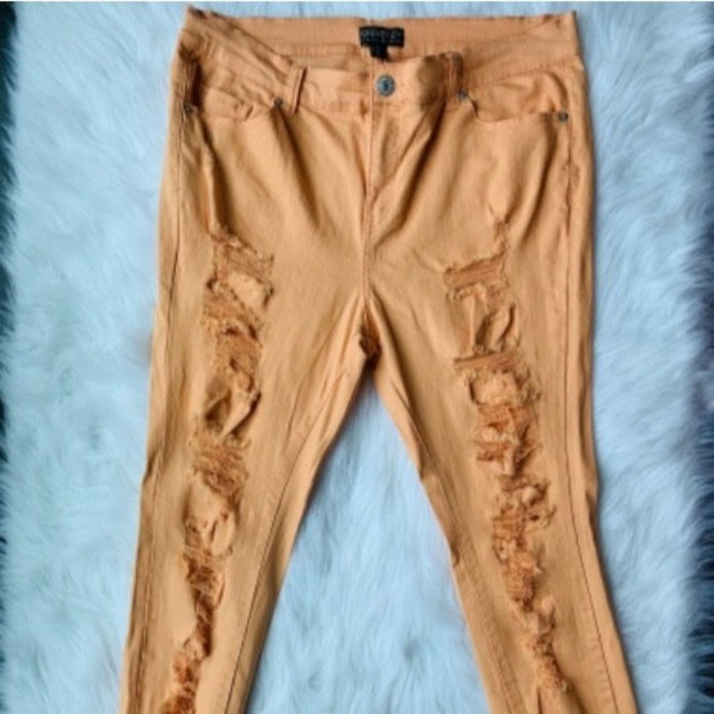 FOREVER 21+ distressed straight leg jeans 16